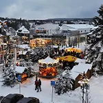 Welcome In - 'rothaarglueck' In Neuastenberg-winterberg Mit Aussicht Und Terrasse