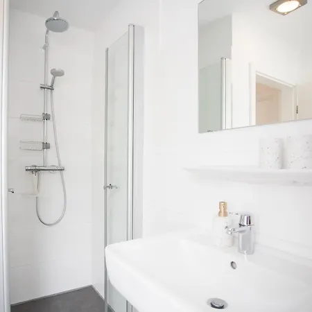 Welcome In - 'rothaarglück' In Neuastenberg-winterberg Met Uitzicht En Terras Appartement